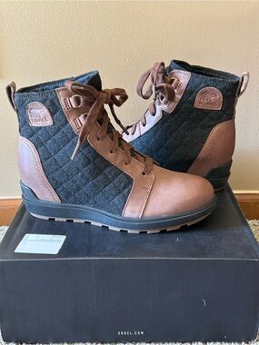 Sorel Evie II NW Lace Plus leather waterproof boots size 8